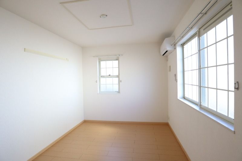 �y���̑������E�X�y�[�X�z�@