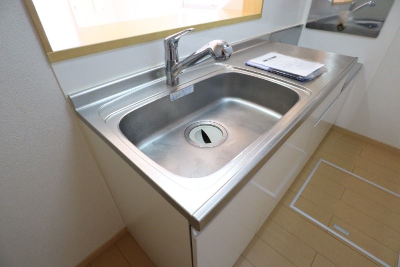 �y�L�b�`���z�@