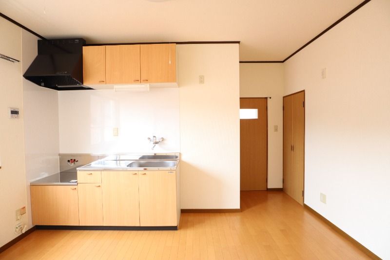 �y�����E���r���O�z�@