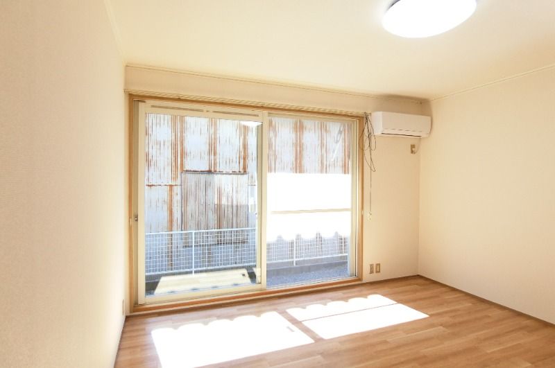 �y���ԁE���r���O�z�@