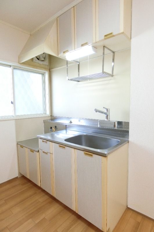 �y�L�b�`���z�@