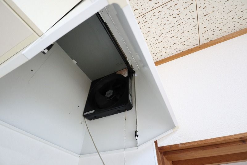 �y���̑��ݔ��z�@�L�b�`�����C��