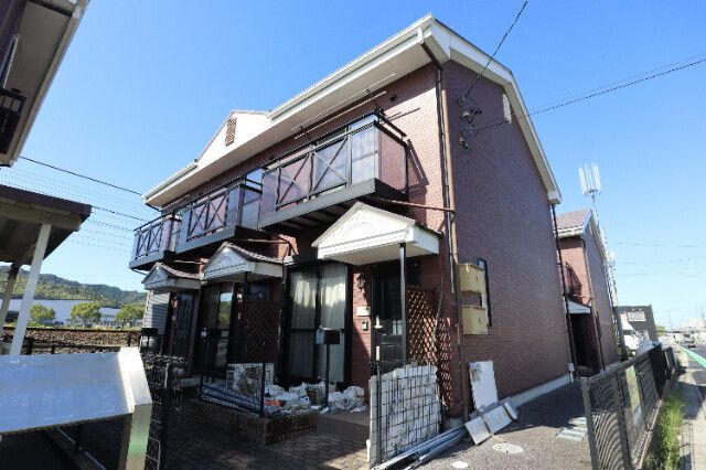 �K�c��2LDK���݃^�E���n�E�X�̌����O��