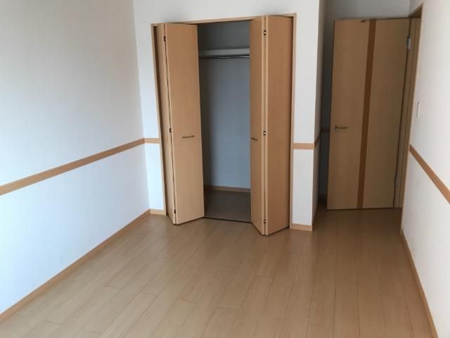 �y���[�z�@�N���[�[�b�g