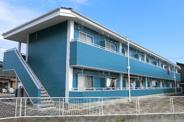 サラダ館の外観