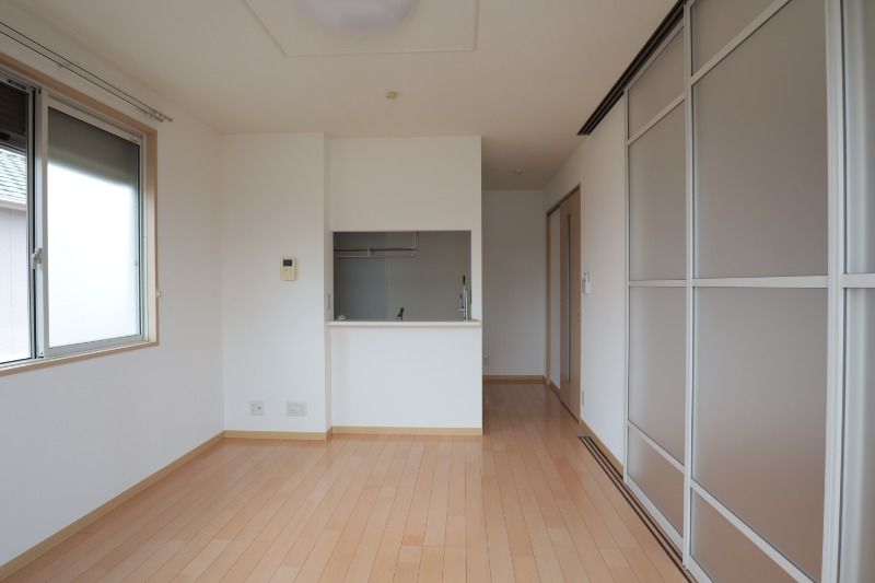 �y�����E���r���O�z�@