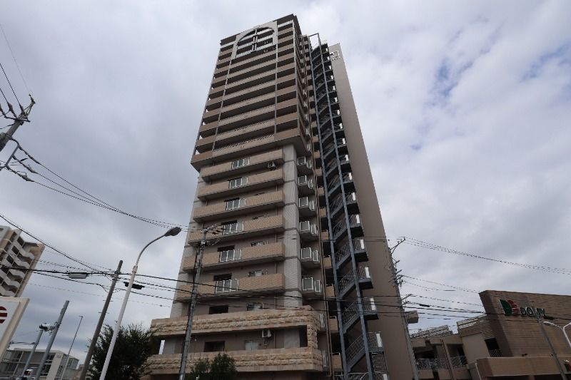 シビックタワー岡崎の外観