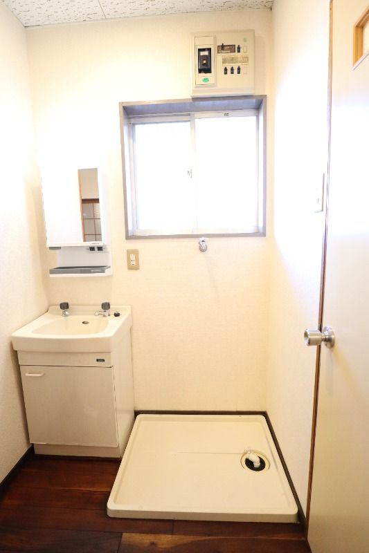 �y���ʏ��z�@