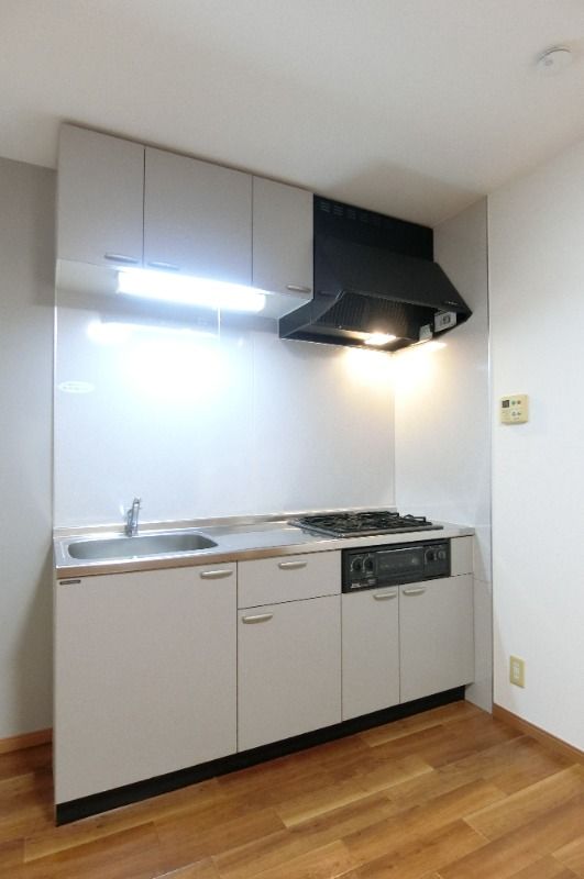 �y�L�b�`���z�@