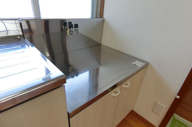 �y�L�b�`���z�@