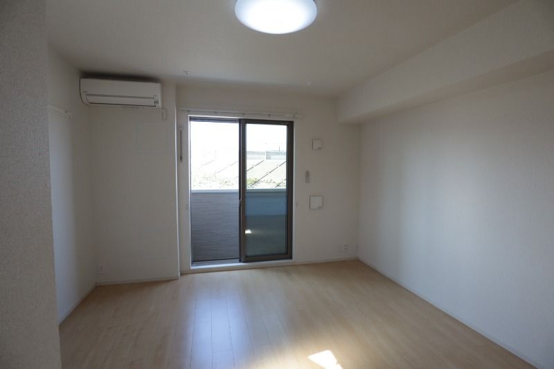 �y���ԁE���r���O�z�@���^�C�v