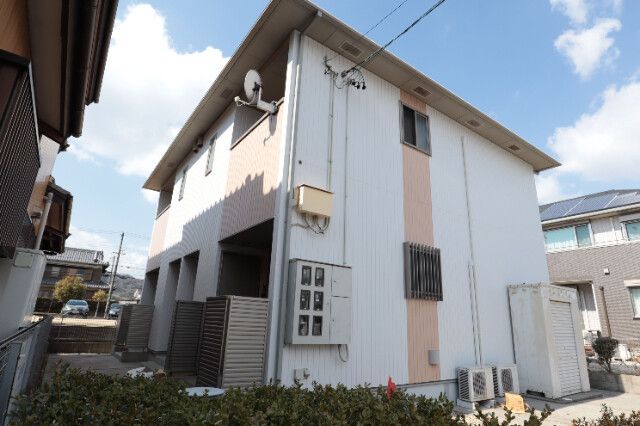 �Z���g�����E�E�b�Y�̌����O��