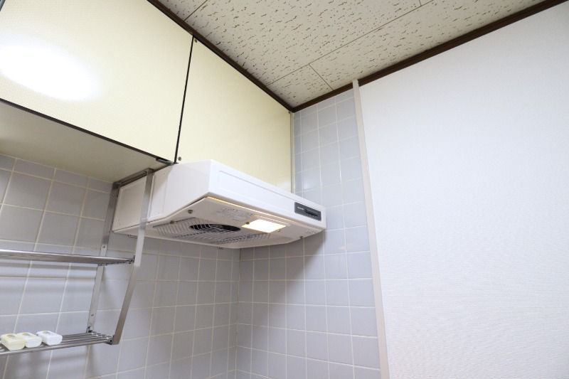 �y���̑��ݔ��z�@�L�b�`�����C��