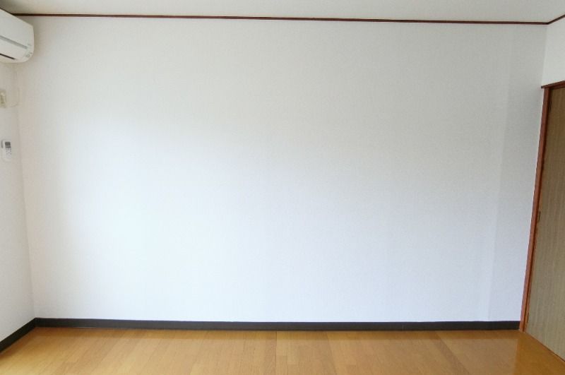 �y�����E���r���O�z�@