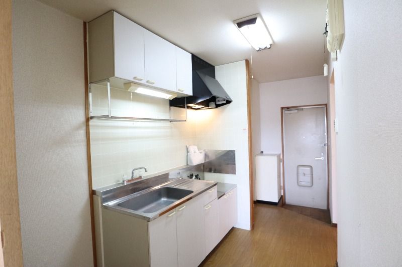 �y�L�b�`���z�@