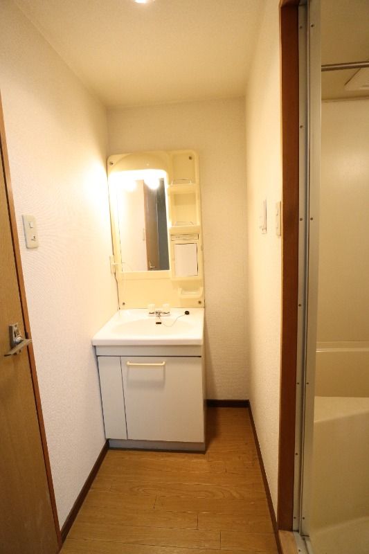 �y���ʏ��z�@