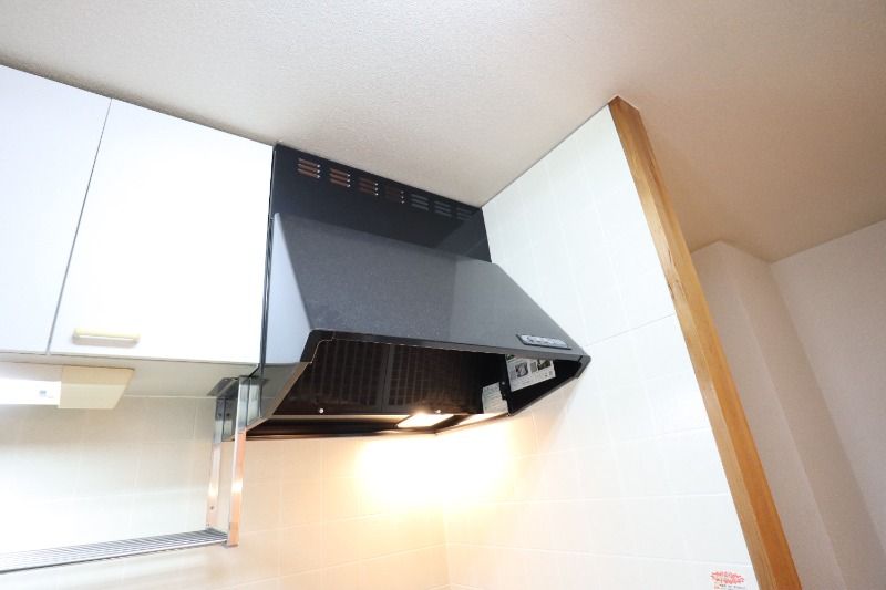 �y���̑��ݔ��z�@�L�b�`�����C��