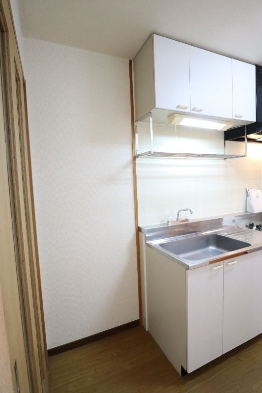 �y�L�b�`���z�@�L�b�`���V���N���X�y�[�X