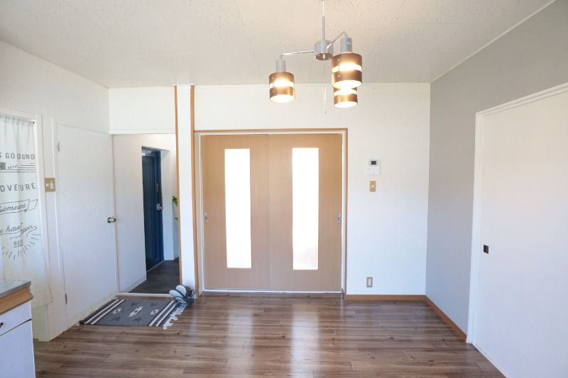 �y�����E���r���O�z�@���f�����[��