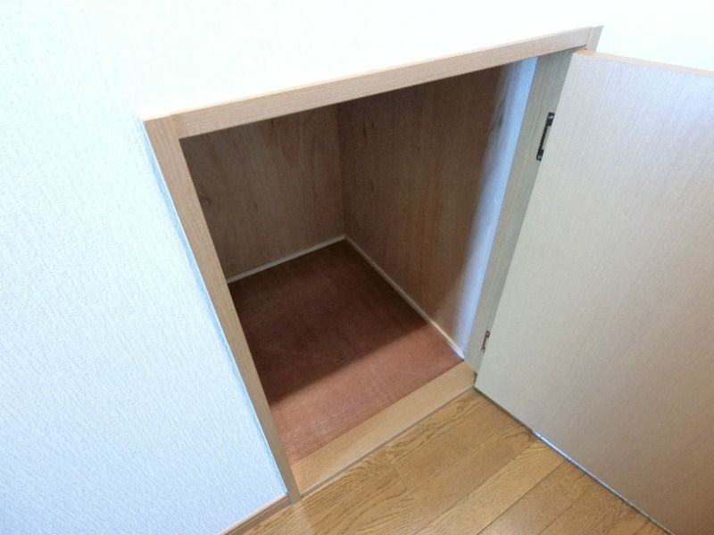 �y���[�z�@���^�C�v�@�K�i�����[