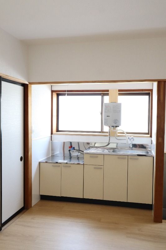 �y�L�b�`���z�@