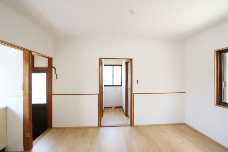 �y���ԁE���r���O�z�@