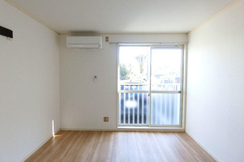 �y���ԁE���r���O�z�@