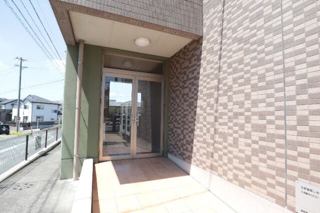 �y�G���g�����X�z�@