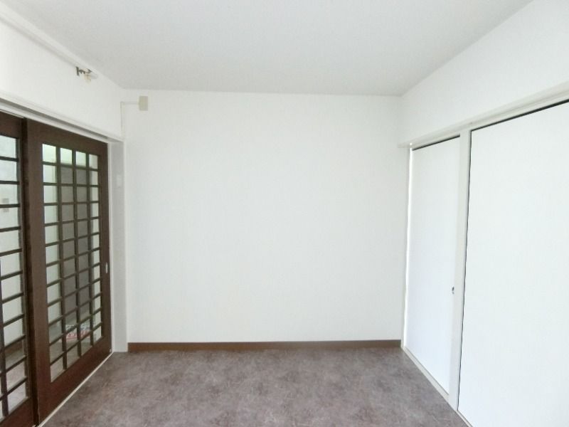 �y�����E���r���O�z�@