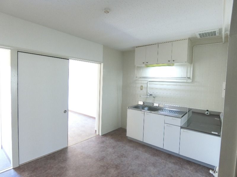 �y���ԁE���r���O�z�@