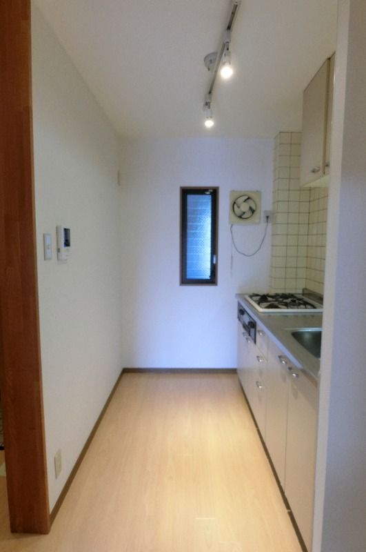 �y�L�b�`���z�@