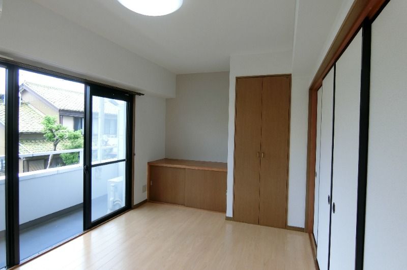 �y���ԁE���r���O�z�@