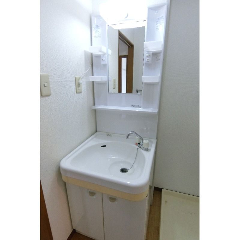 �y���ʏ��z�@