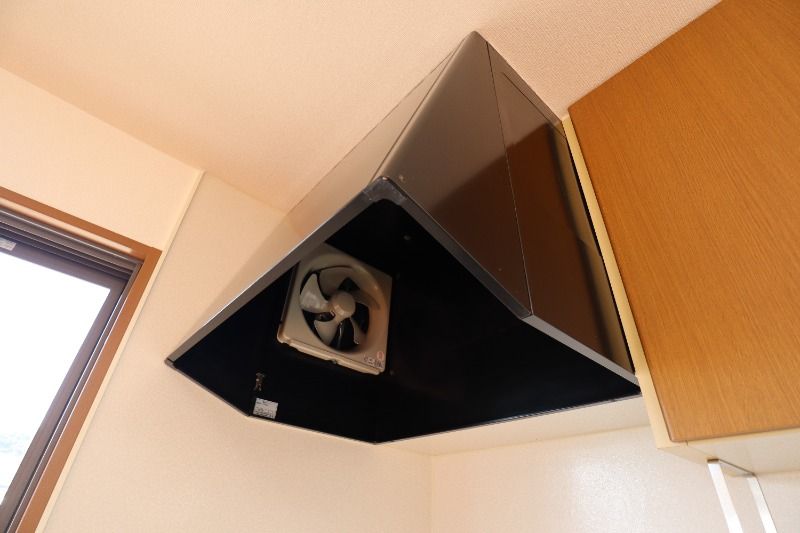 �y���̑��ݔ��z�@�L�b�`�����C��