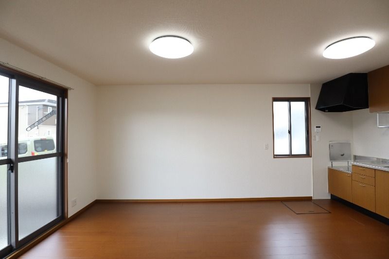 �y�����E���r���O�z�@