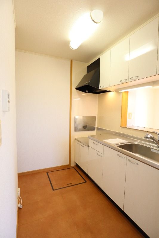 �y�L�b�`���z�@