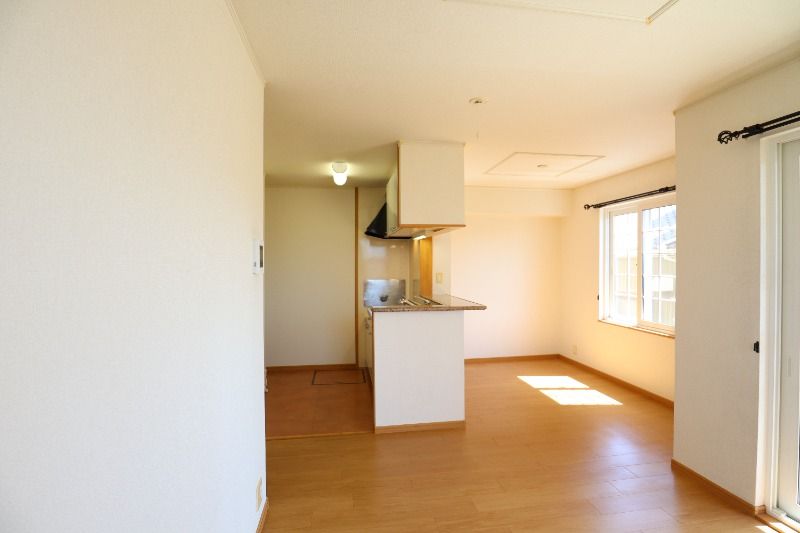 �y���ԁE���r���O�z�@