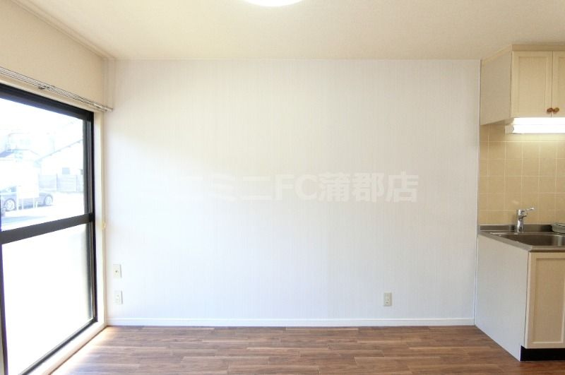 �y�����E���r���O�z�@