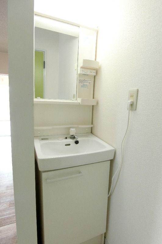 �y���ʏ��z�@���^�C�v