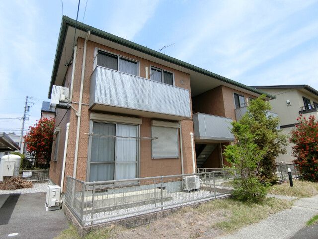 �A�h�~���u�[��C���̌����O��