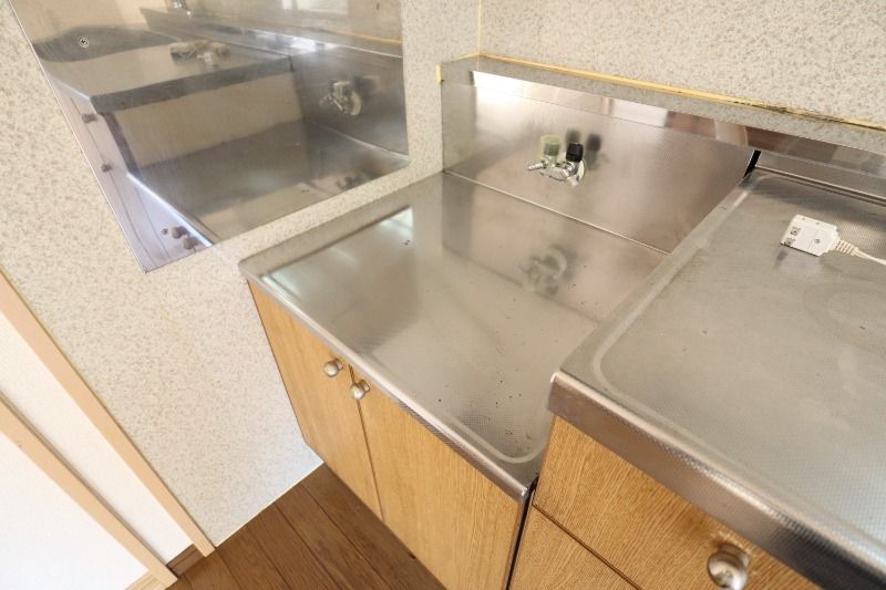 �y�L�b�`���z�@