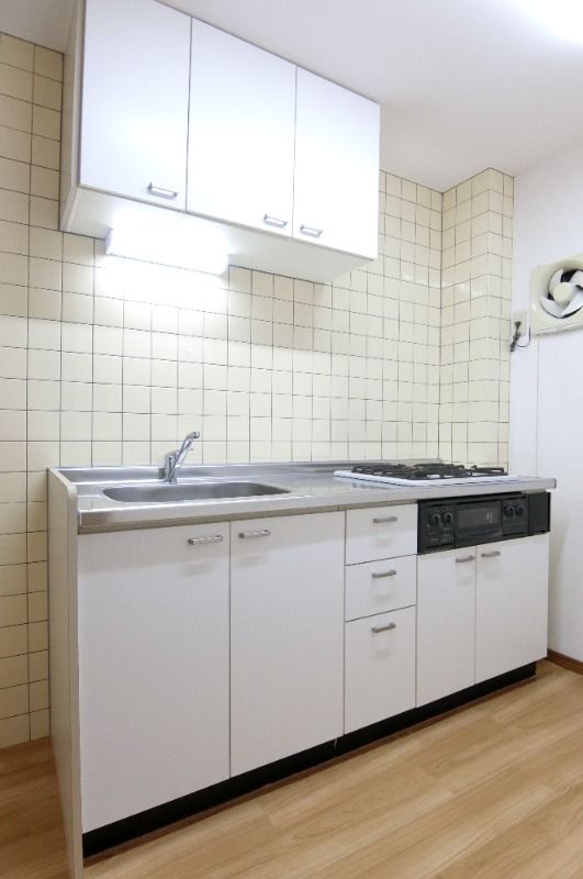 �y�L�b�`���z�@