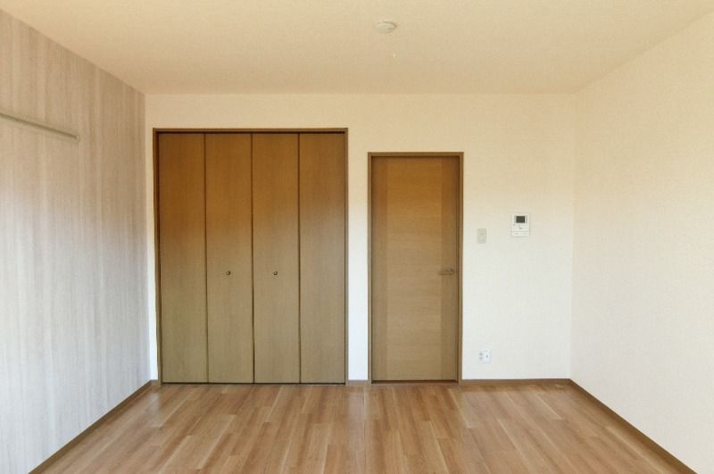 �y�����E���r���O�z�@