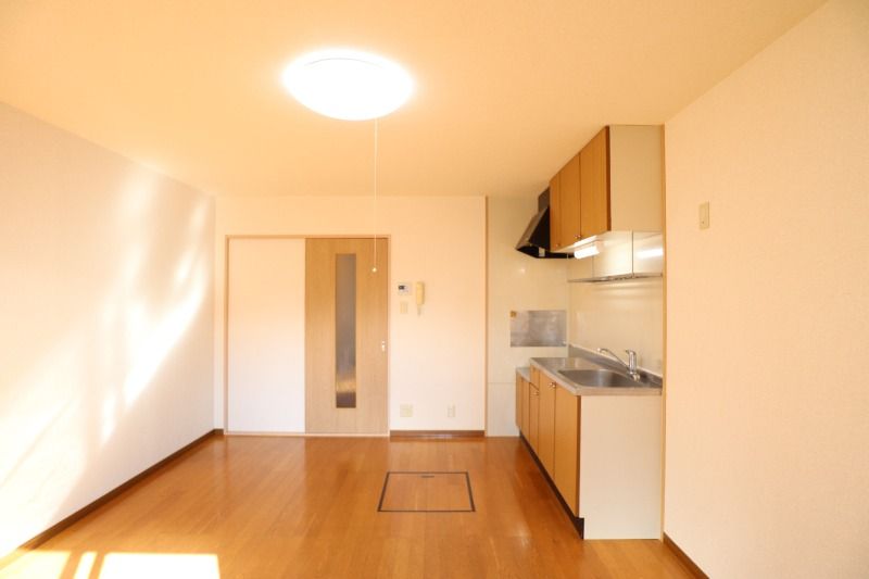 �y�L�b�`���z�@