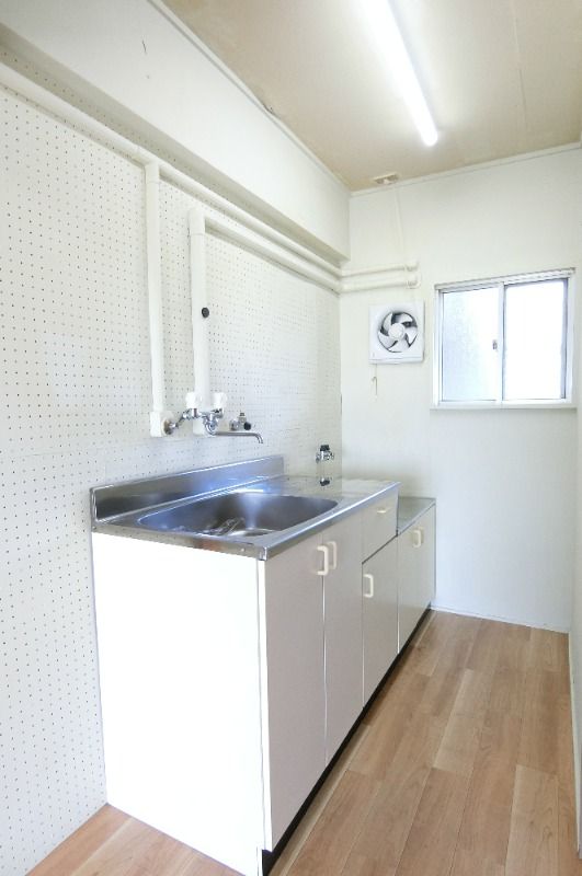 �y�L�b�`���z�@