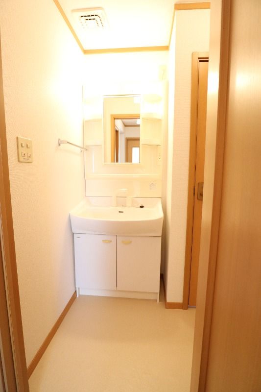 �y���ʏ��z�@