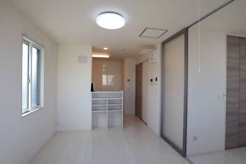 �y�����E���r���O�z�@