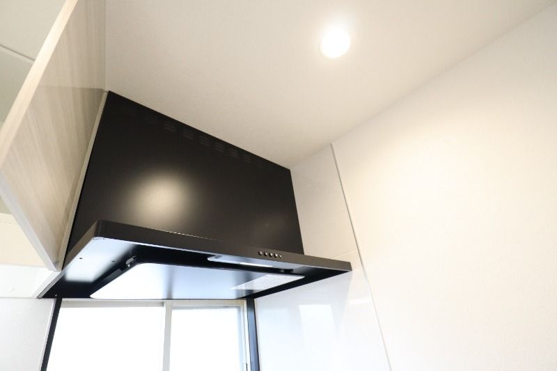 �y���̑��ݔ��z�@�L�b�`�����C��