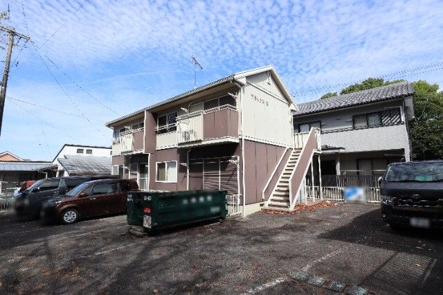 �A�l�b�N�X���̌����O��