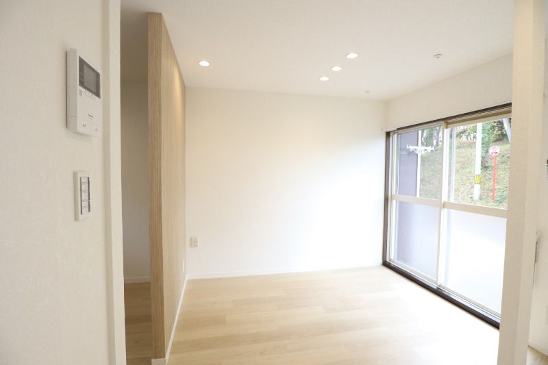 �y���ԁE���r���O�z�@